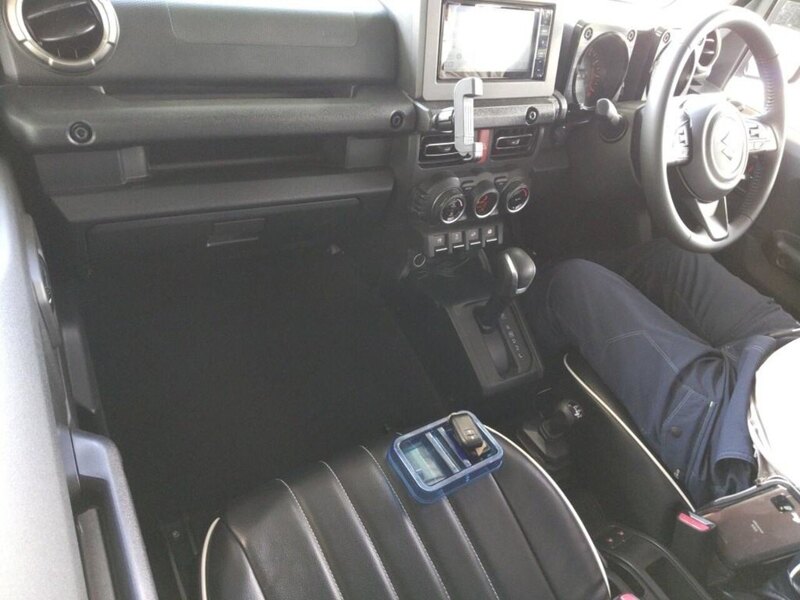 Suzuki Jimny Sierra 4WD JC - U11573