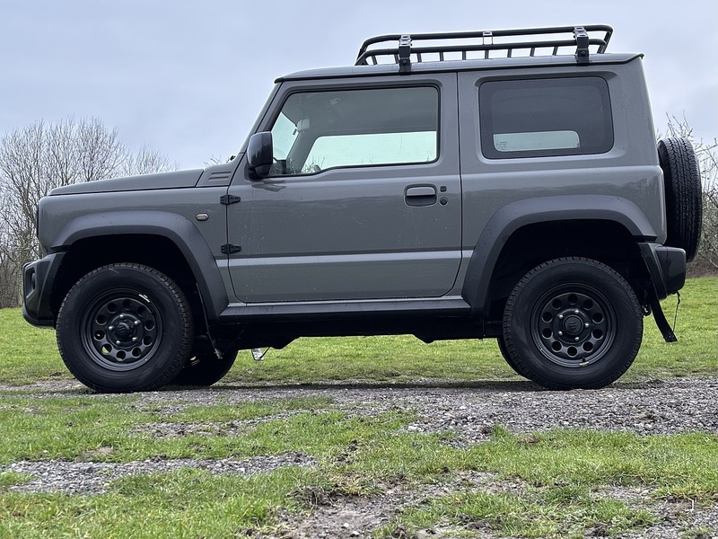 Suzuki Jimny Sierra 4WD JL - U11574