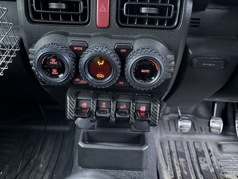 Suzuki Jimny Sierra 4WD JL - U11574