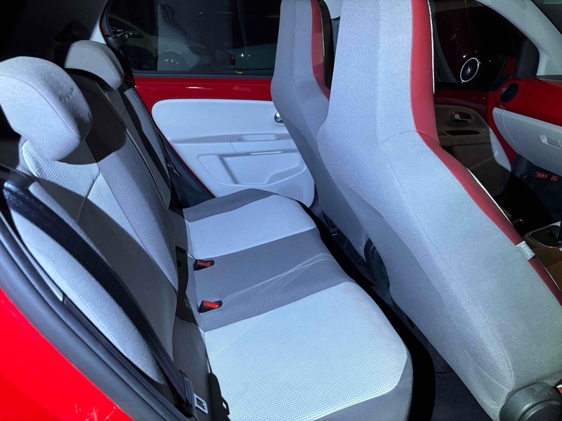 Volkswagen Up Move Up - U11575