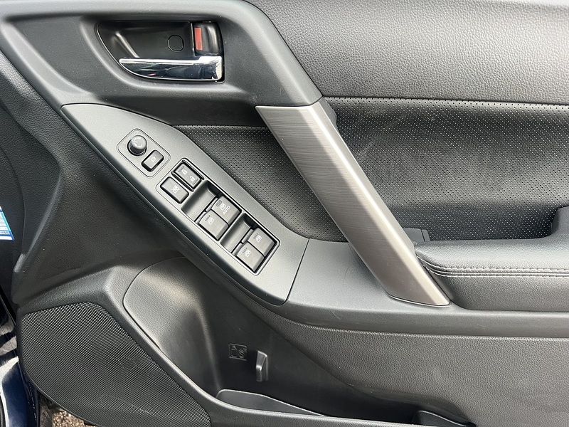 Subaru Forester I Xe Premium - U11577