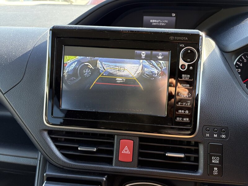 Toyota Voxy ZS Modellista Aero - U11578