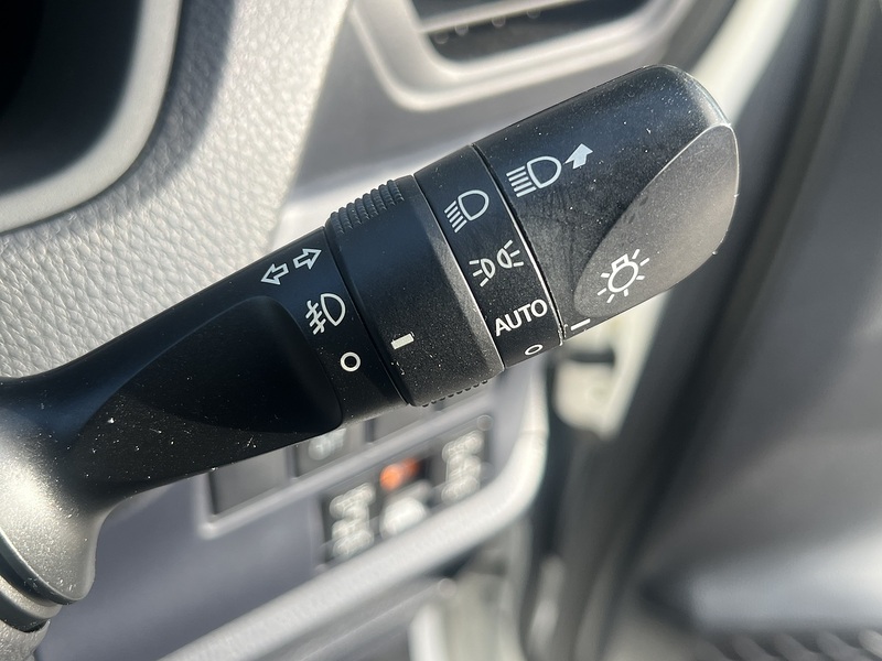 Toyota Voxy ZS Modellista Aero - U11578