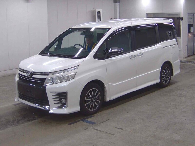 Toyota Voxy ZS Kirameki - U11579