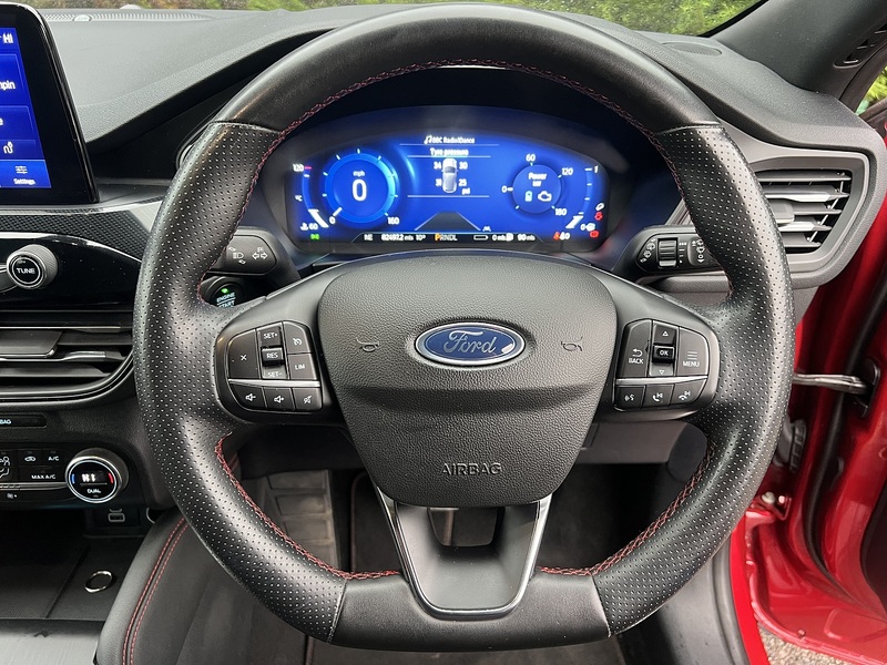 Ford Kuga EcoBoost Duratec ST-Line - U11585
