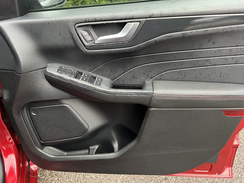 Ford Kuga EcoBoost Duratec ST-Line - U11585