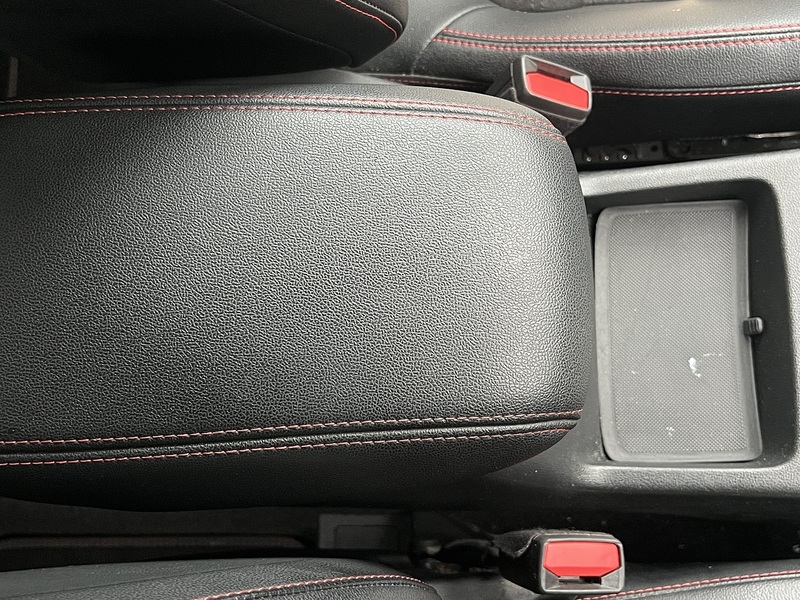 Ford Kuga EcoBoost Duratec ST-Line - U11585