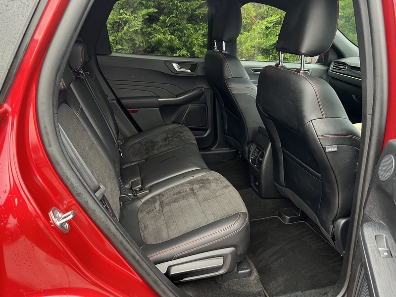 Ford Kuga EcoBoost Duratec ST-Line - U11585