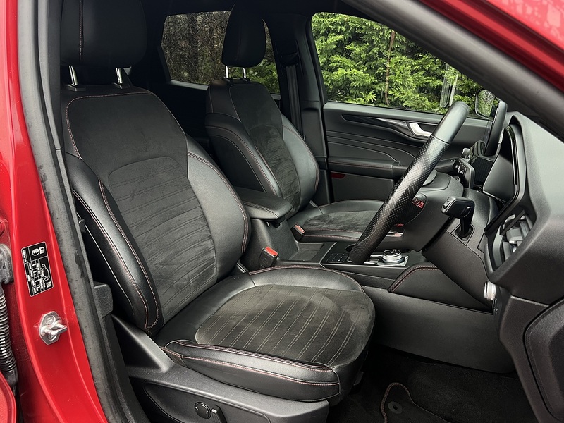 Ford Kuga EcoBoost Duratec ST-Line - U11585