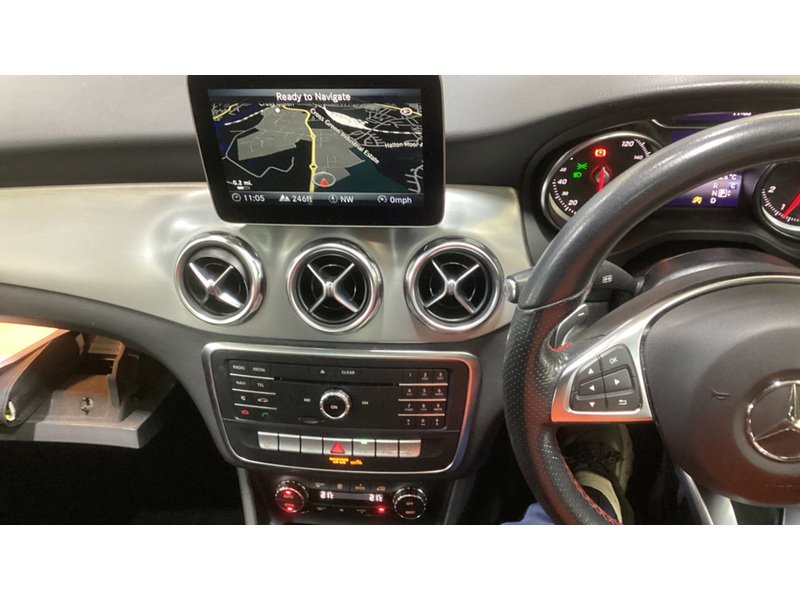 Mercedes-Benz GLA GLA180 AMG Line Edition - U11587
