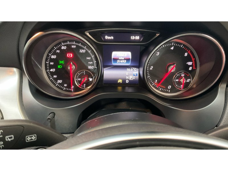 Mercedes-Benz GLA GLA200d AMG Line - U11588