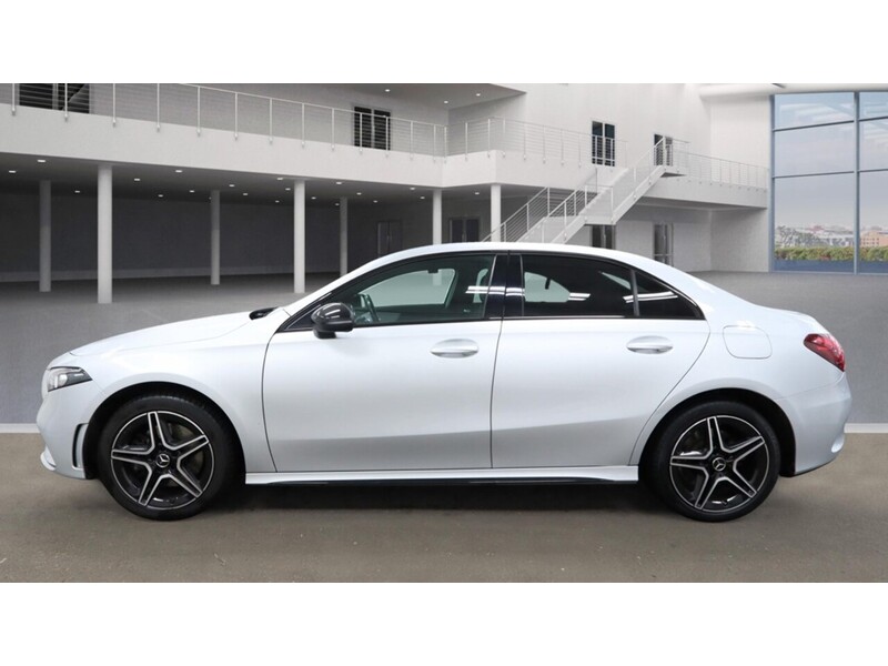 Mercedes-Benz A Class A250e AMG Line Edition - U11589