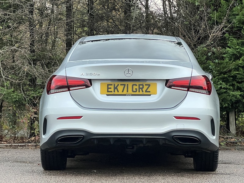 Mercedes-Benz A Class A250e AMG Line Edition - U11589