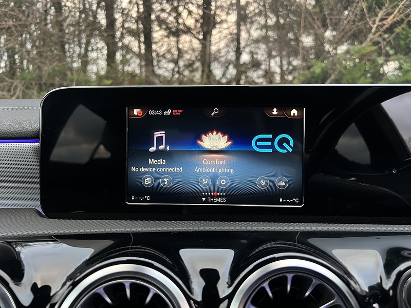 Mercedes-Benz A Class A250e AMG Line Edition - U11589