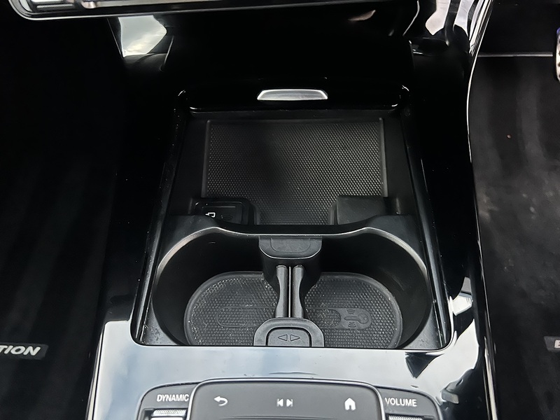 Mercedes-Benz A Class A250e AMG Line Edition - U11589