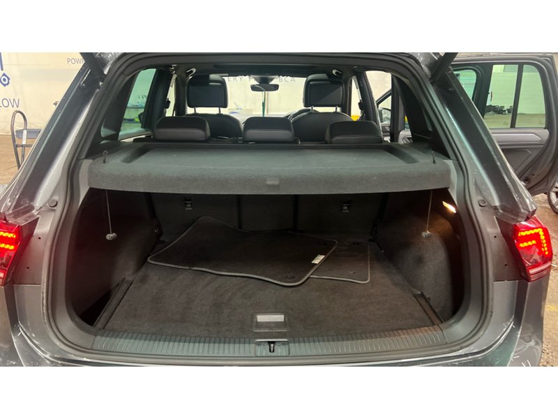 Volkswagen Tiguan TSI EVO R-Line Tech - U11590