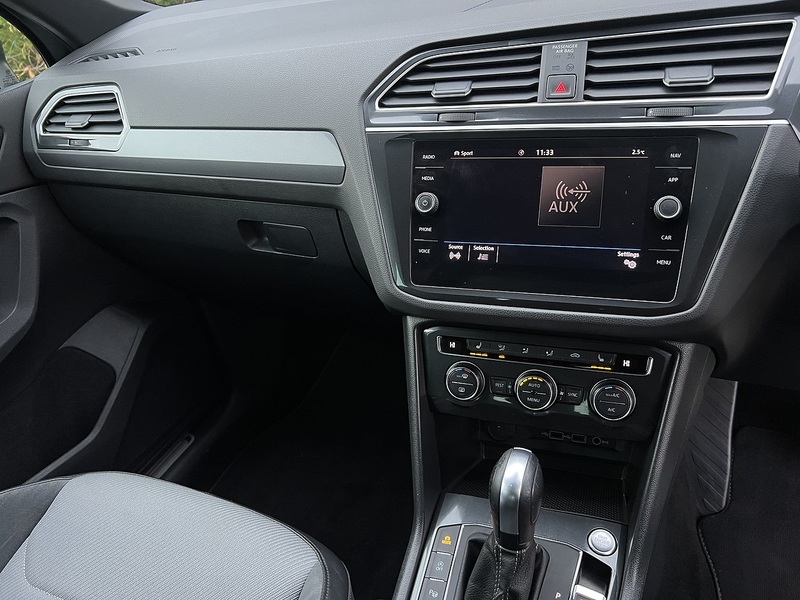 Volkswagen Tiguan TSI EVO R-Line Tech - U11590