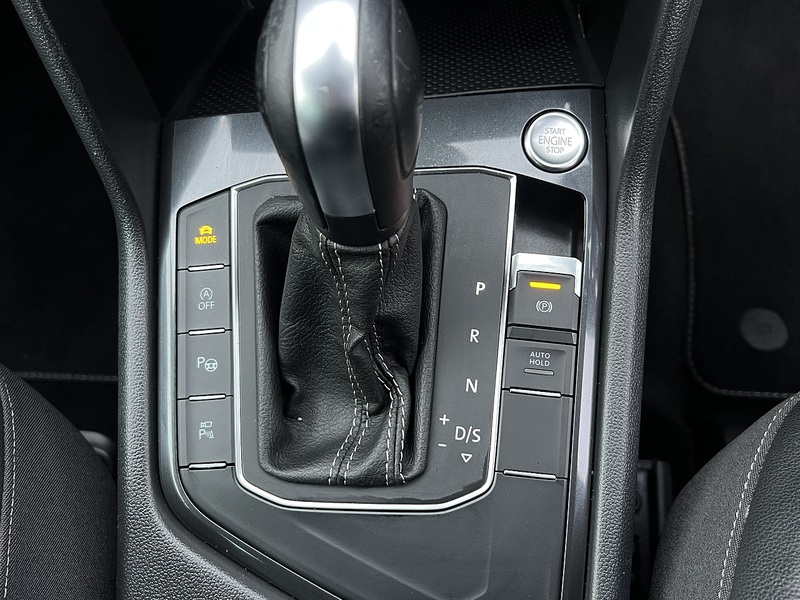 Volkswagen Tiguan TSI EVO R-Line Tech - U11590