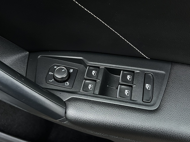 Volkswagen Tiguan TSI EVO R-Line Tech - U11590