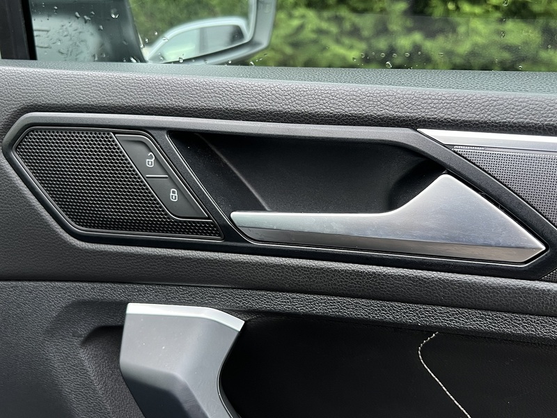 Volkswagen Tiguan TSI EVO R-Line Tech - U11590