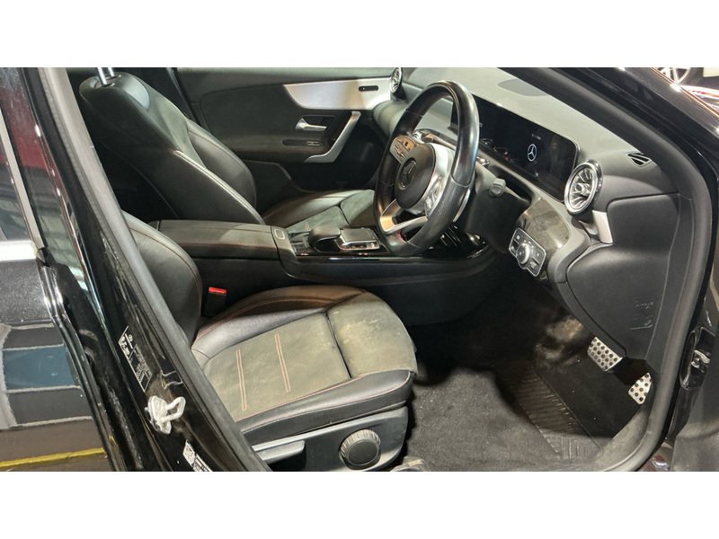 Mercedes-Benz A Class A200d AMG Line - U11593