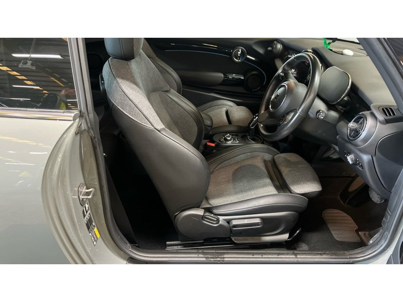 MINI Electric Hatch Cooper SE Level 2 - U11602