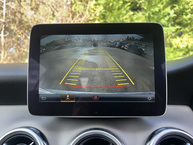 Mercedes-Benz GLA GLA180 Urban Edition - U11603