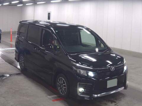 Toyota VOXY 2.4Z Golden Eyes 2.4 Automatic Petrol