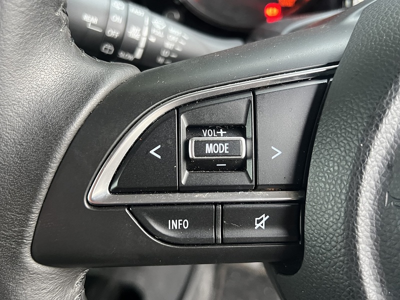 Suzuki Jimny Sierra 4WD JC - U11605