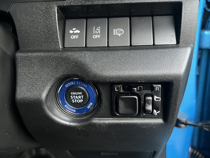 Suzuki Jimny Sierra 4WD JC - U11605