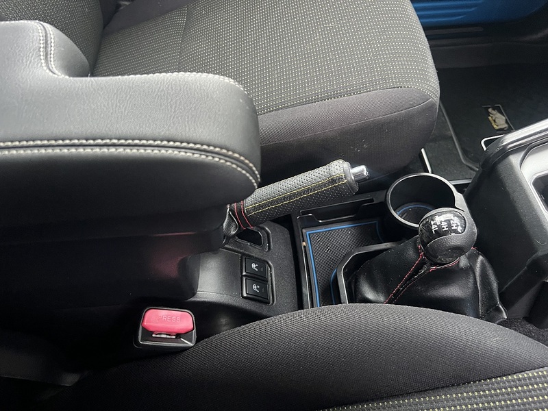 Suzuki Jimny Sierra 4WD JC - U11605