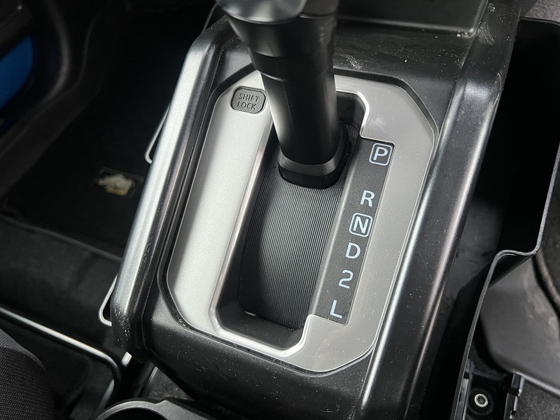 Suzuki Jimny Sierra 4WD JC - U11605