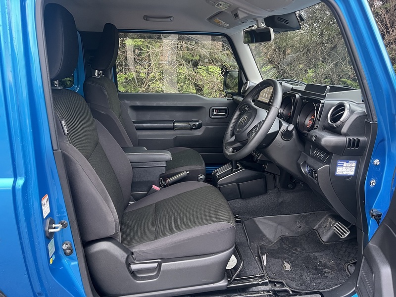 Suzuki Jimny Sierra 4WD JC - U11605