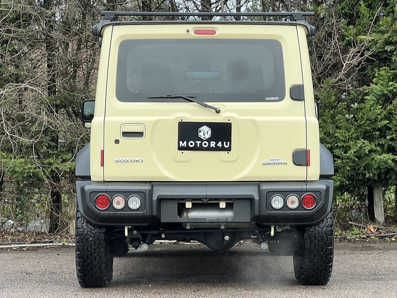 Suzuki Jimny Sierra 4WD JC - U11606