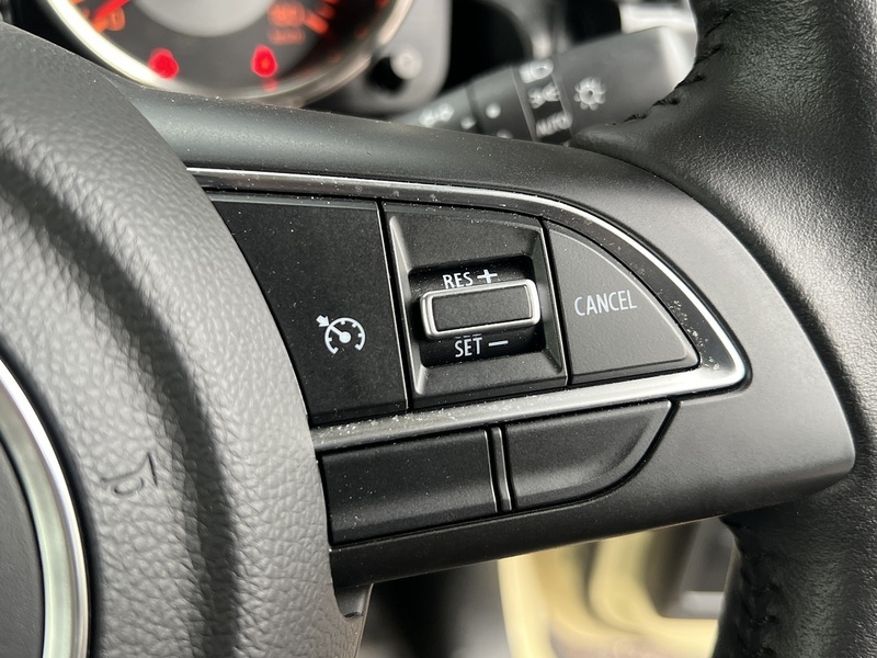 Suzuki Jimny Sierra 4WD JC - U11606