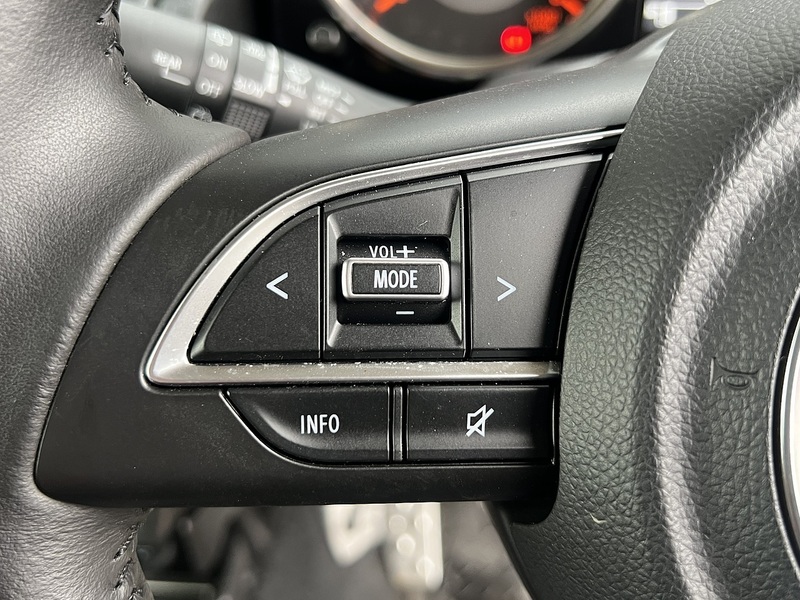 Suzuki Jimny Sierra 4WD JC - U11606