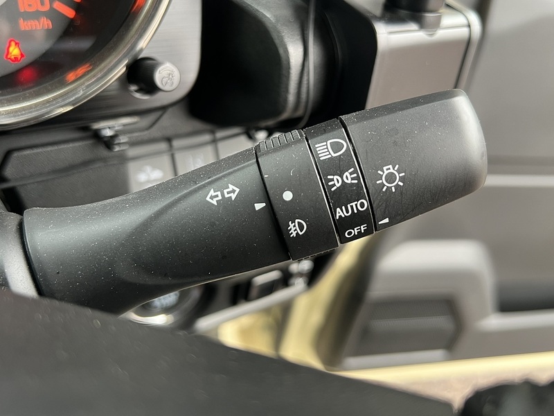 Suzuki Jimny Sierra 4WD JC - U11606