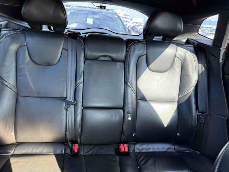 Volvo V40 T5 R-Design - U11607