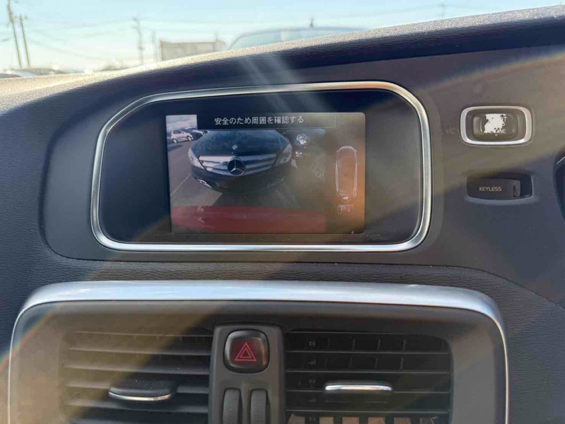 Volvo V40 T5 R-Design - U11607