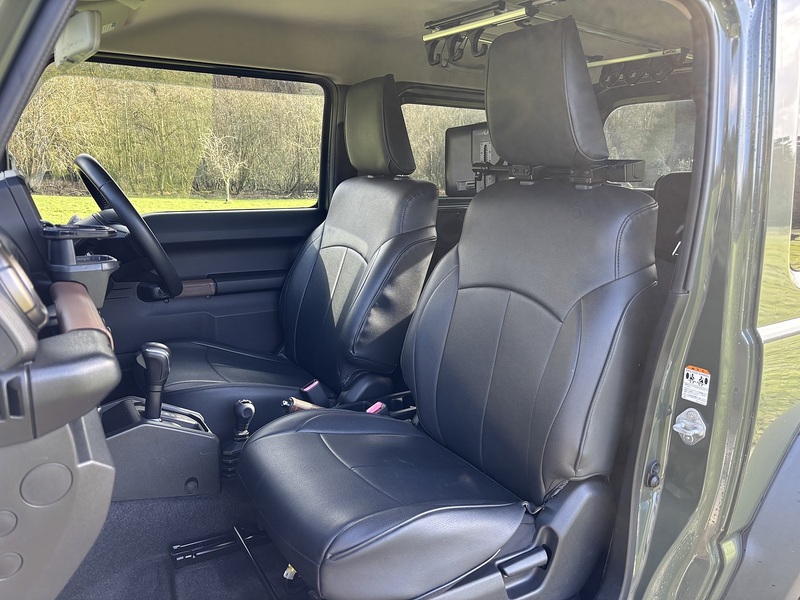 Suzuki Jimny Sierra 4WD JC - U11610