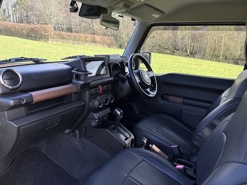 Suzuki Jimny Sierra 4WD JC - U11610