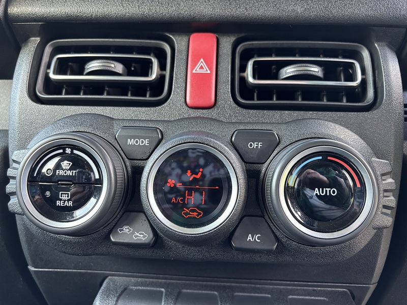 Suzuki Jimny Sierra 4WD JC - U11610