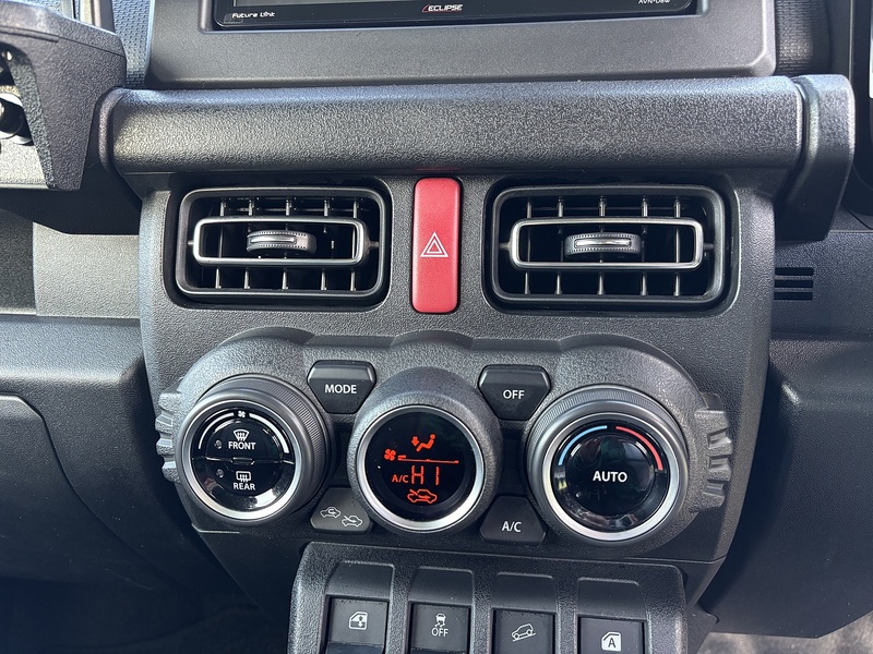 Suzuki Jimny Sierra 4WD JC - U11610