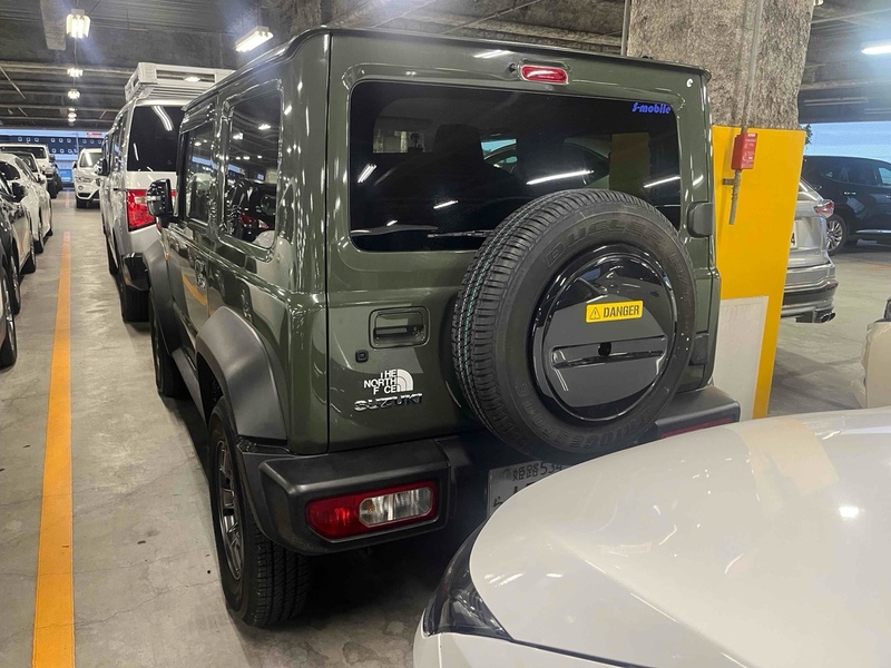 Suzuki Jimny Sierra 4WD JC - U11611