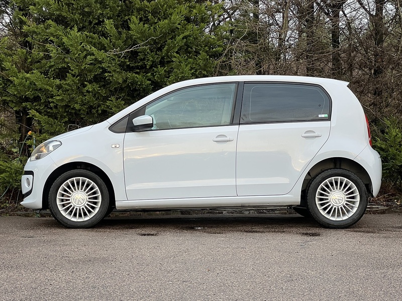 Volkswagen Up High Up - U11612
