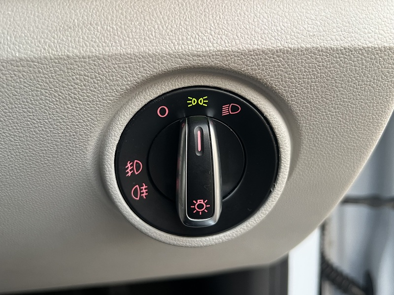 Volkswagen Up High Up - U11612