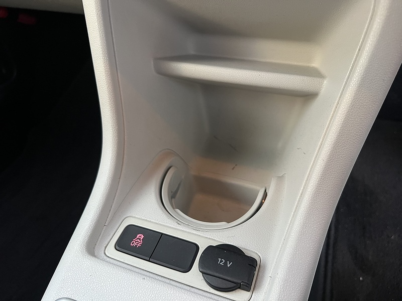 Volkswagen Up High Up - U11612