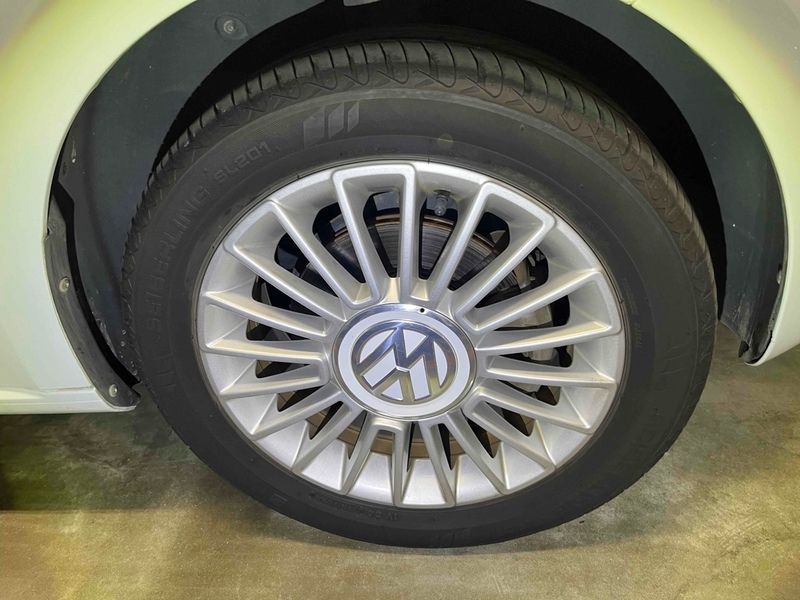 Volkswagen Up High Up - U11612
