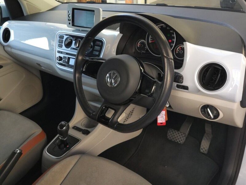 Volkswagen Up High Up - U11612