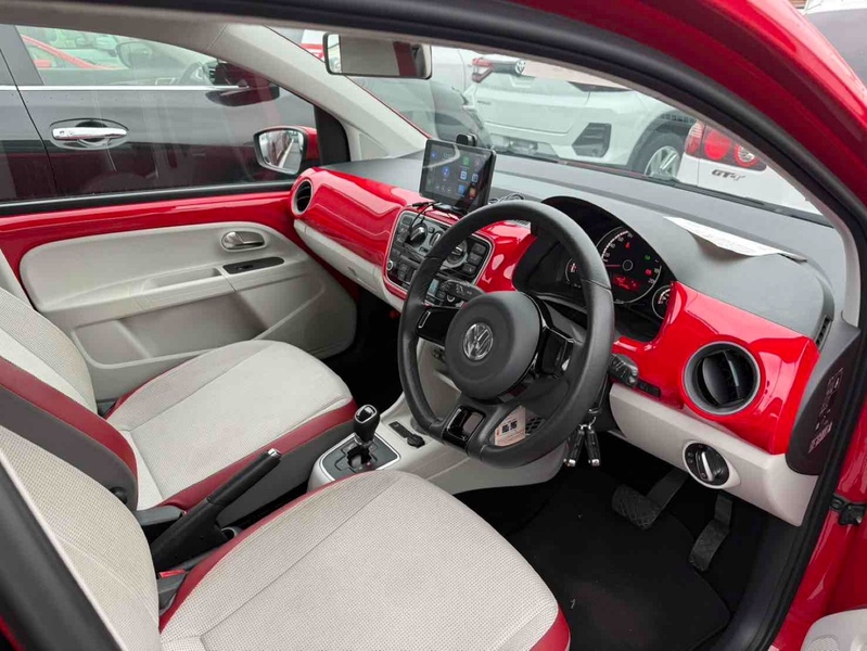 Volkswagen Up High Up - U11613